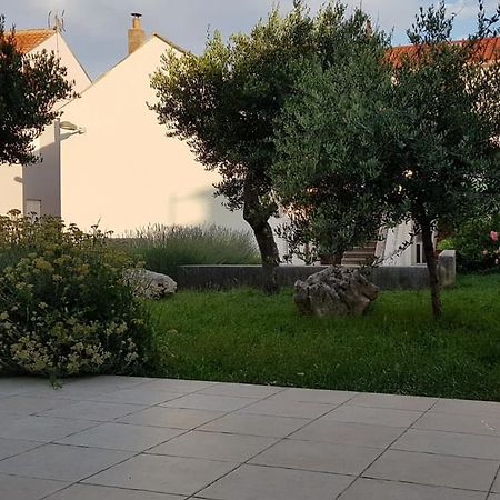Sobe Zeneral Hotel Novalja Eksteriør billede